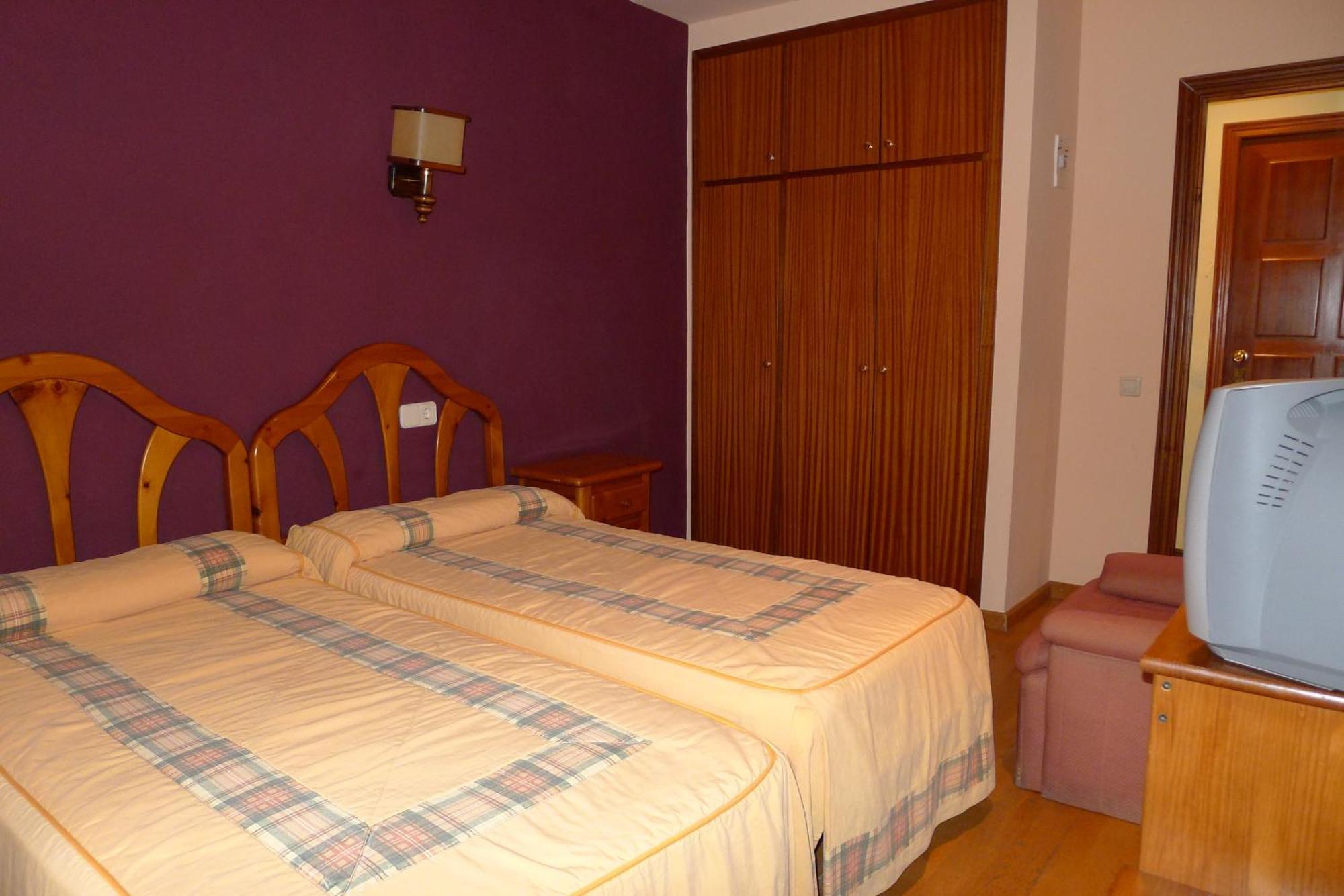 Aero Hotel Cerdanya Ca L'Eudald Alp Zewnętrze zdjęcie